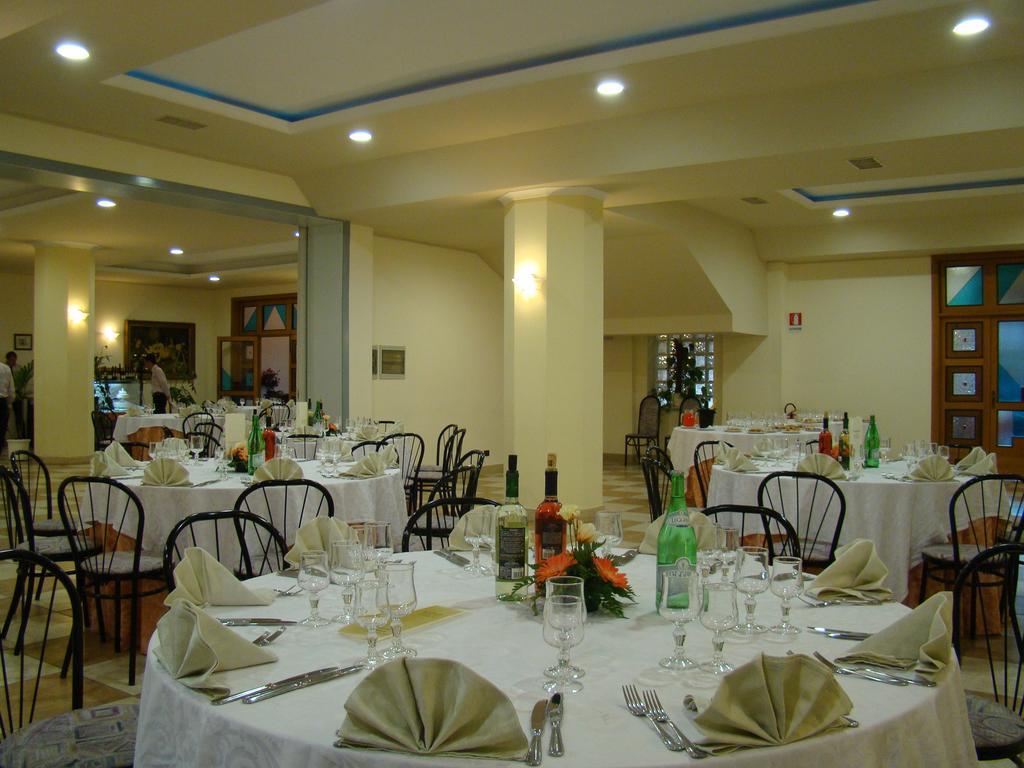 Hotel Ristorante111 Виллапьяна Экстерьер фото
